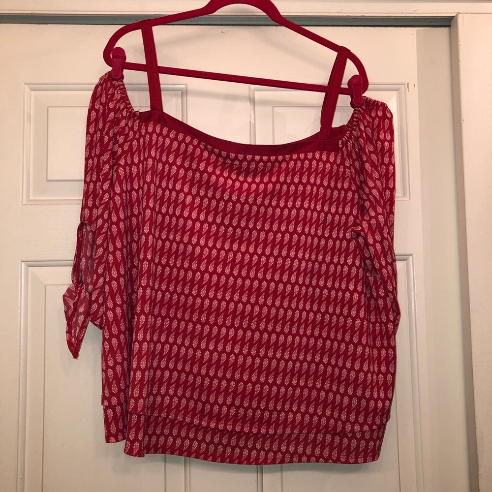 Cato Off-shoulder Tunic